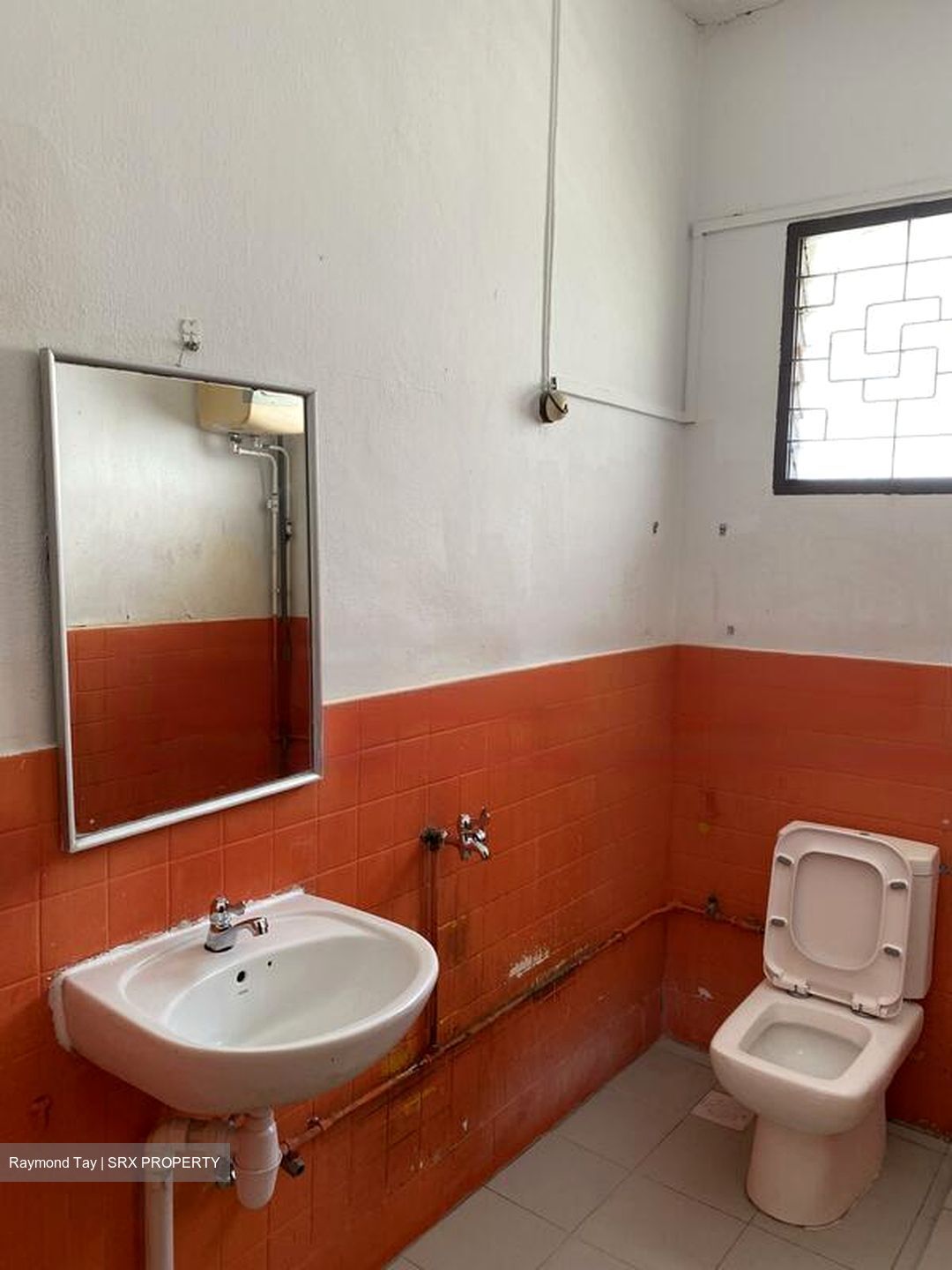 Peakview Estate (D16), Terrace #628450941